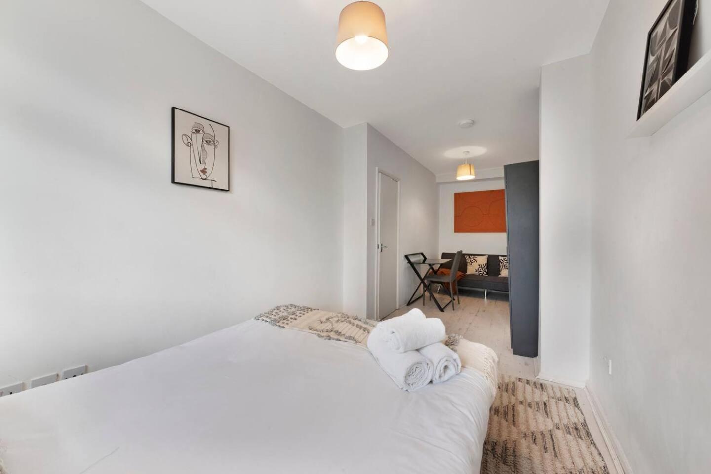 2 Bed Apartment- Finsbury Park Station B ลอนดอน ภายนอก รูปภาพ