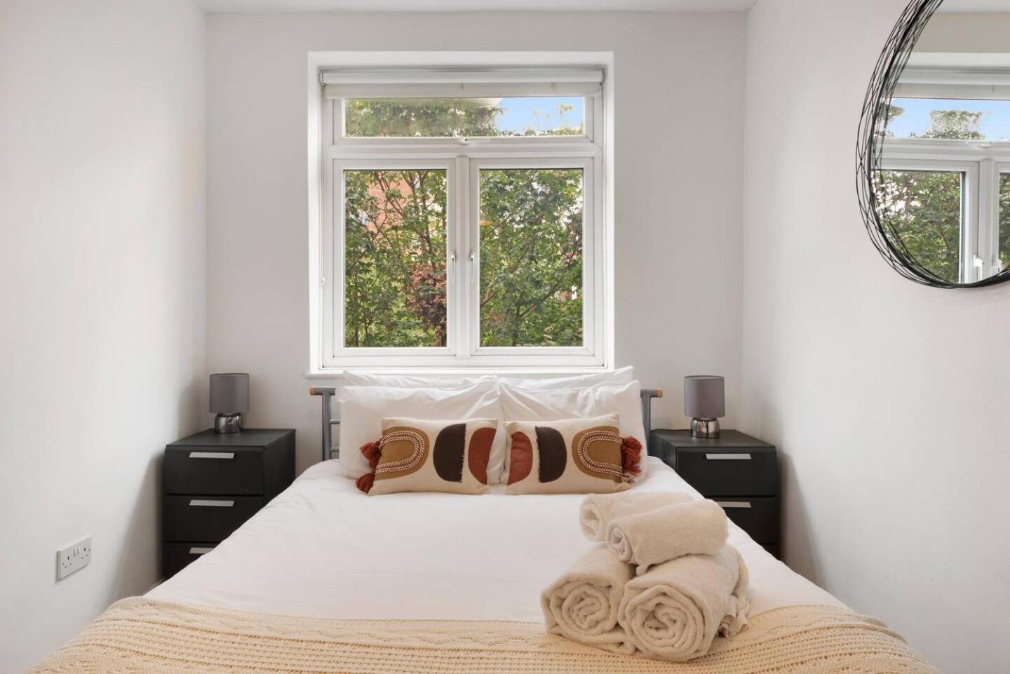 2 Bed Apartment- Finsbury Park Station B ลอนดอน ภายนอก รูปภาพ